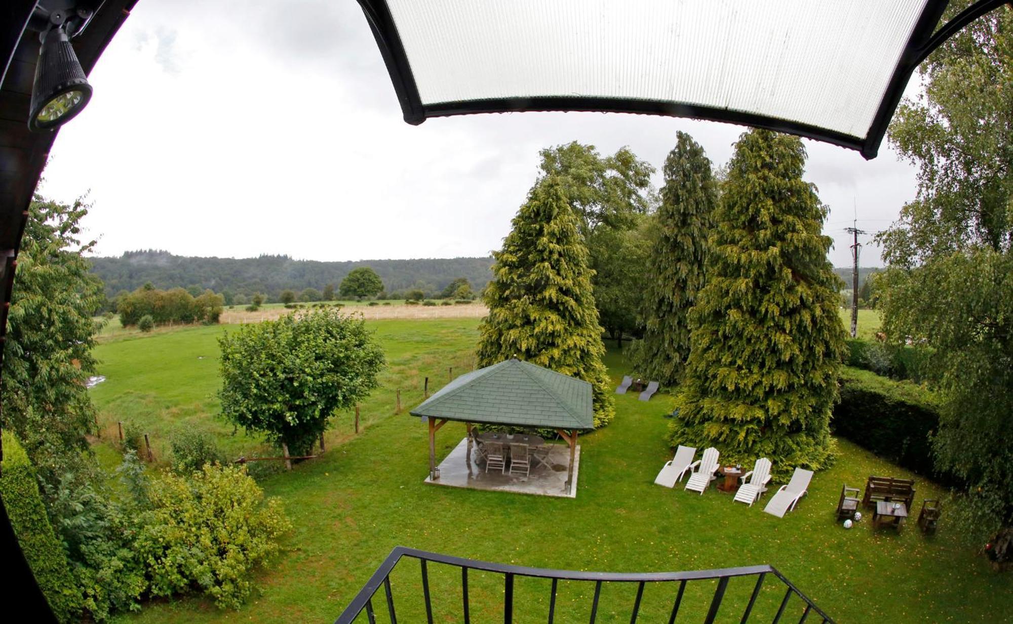 B&B Au Coq En Pate Jalhay Exterior foto